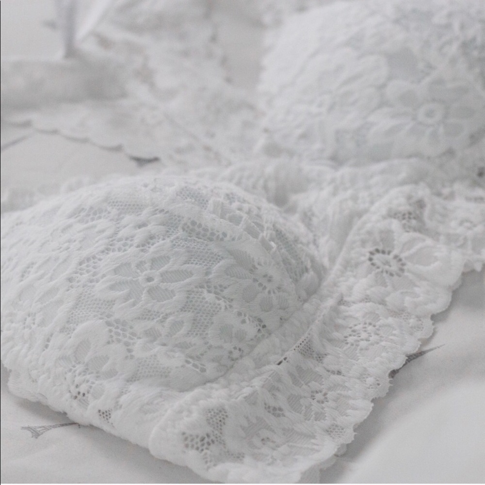 Lex Lace Bralette - Picture 7 of 8